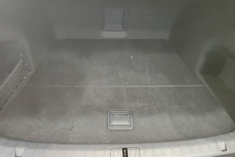 Used VOYAH Lantu Chiguang L 2026 Four-Wheel-Drive Ultra Trunk