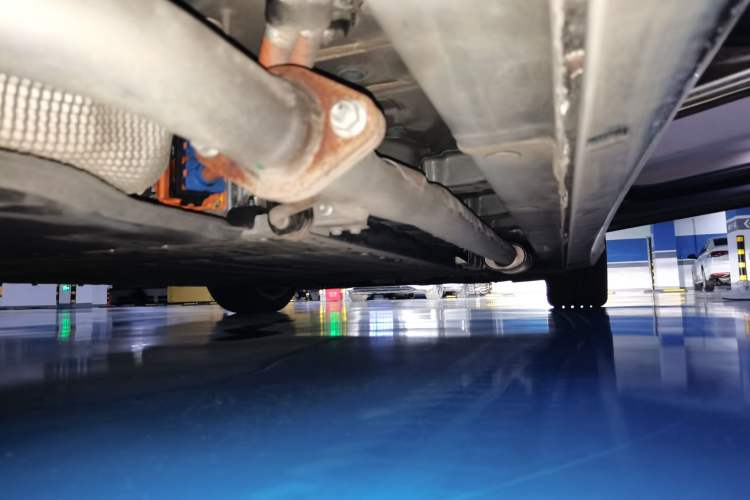 Used VOYAH Lantu Chiguang L 2026 Four-Wheel-Drive Ultra Chassis Rear Right