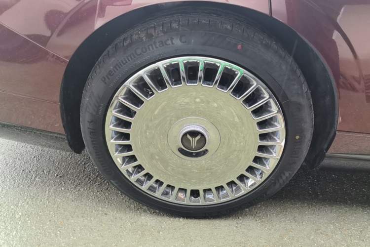 Used VOYAH Lantu Chiguang L 2026 Four-Wheel-Drive Ultra Exterior 5