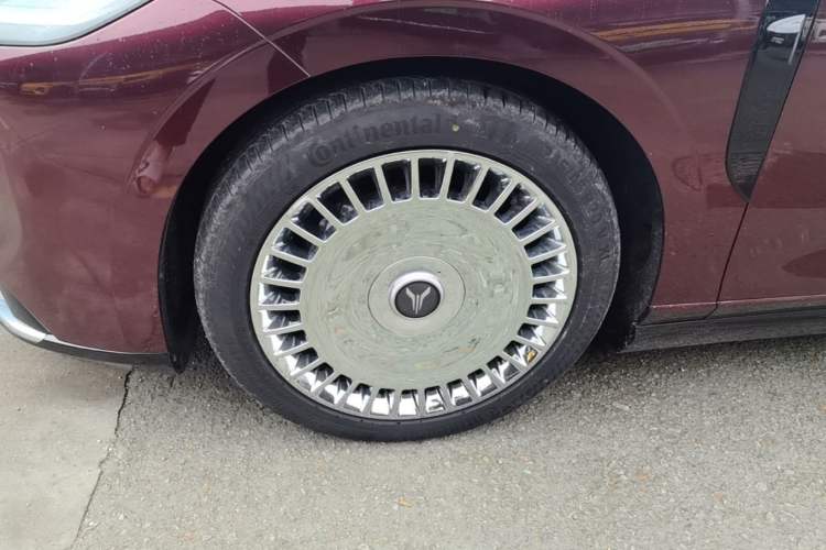 Used VOYAH Lantu Chiguang L 2026 Four-Wheel-Drive Ultra Left Front Wheel Hub