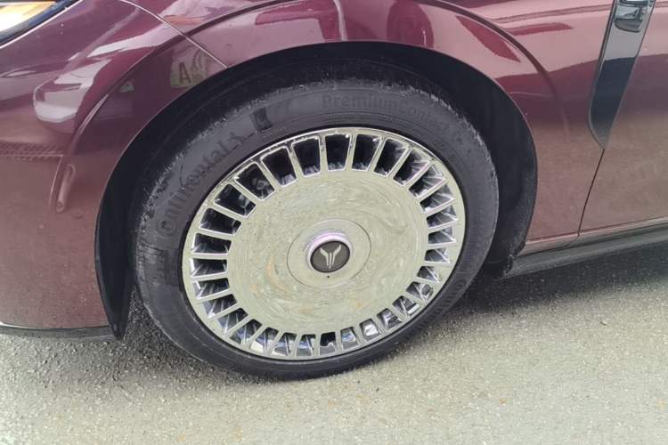 Used VOYAH Lantu Chiguang L 2026 Four-Wheel-Drive Ultra Left Front Wheel Hub