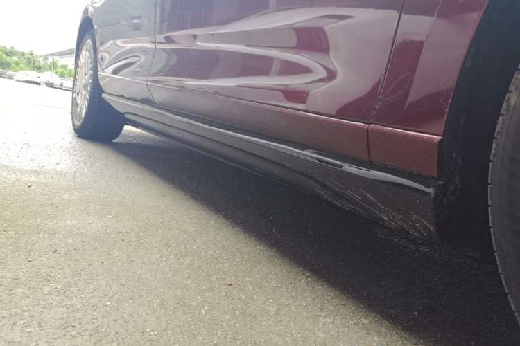 Used VOYAH Lantu Chiguang L 2026 Four-Wheel-Drive Ultra Right Side Sill