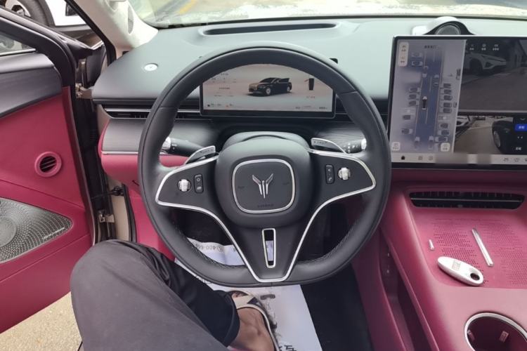 Used VOYAH Lantu Chiguang L 2026 Four-Wheel-Drive Ultra Steering Wheel