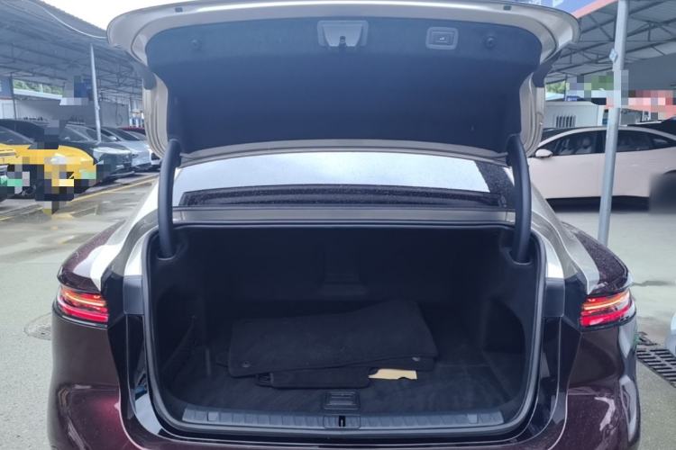 Used VOYAH Lantu Chiguang L 2026 Four-Wheel-Drive Ultra Trunk