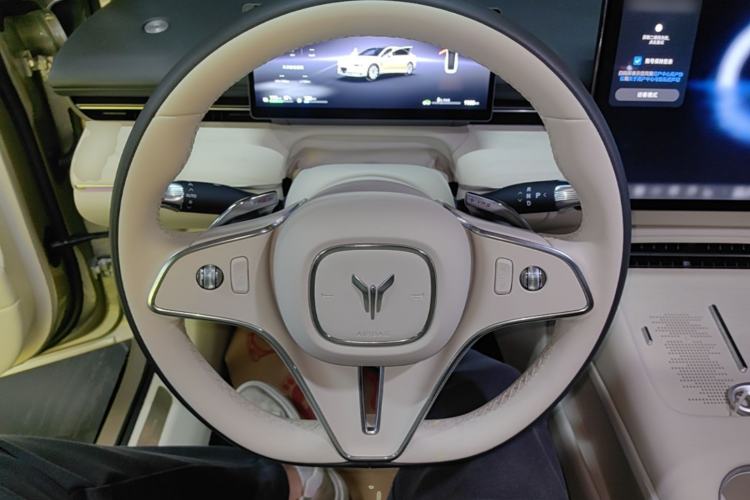 Used VOYAH Lantu Chiguang L 2026 Four-Wheel-Drive Max Steering Wheel