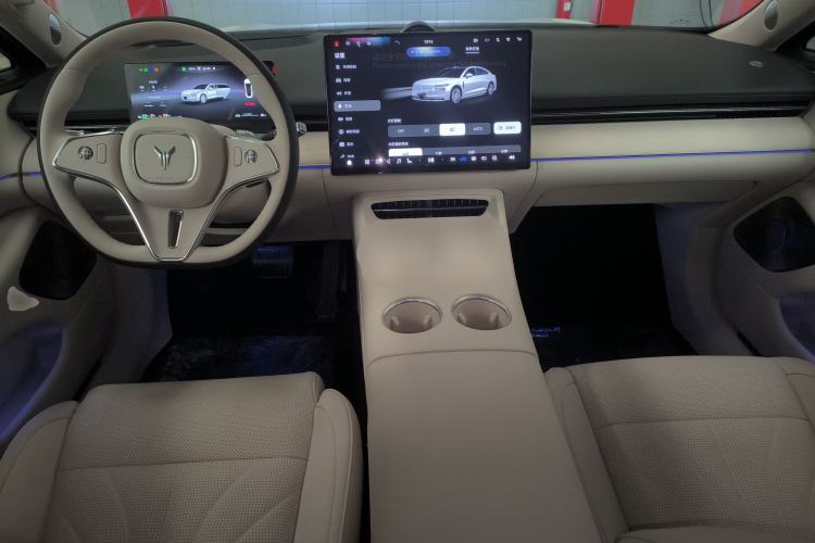 Used VOYAH Lantu Chiguang L 2026 Four-Wheel-Drive Ultra Center Console