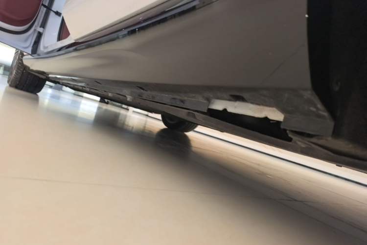 Used VOYAH Lantu Chiguang L 2026 Four-Wheel-Drive Ultra Chassis Rear Left