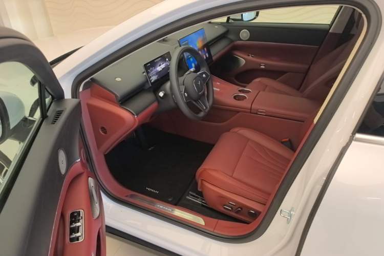 Used VOYAH Lantu Chiguang L 2026 Four-Wheel-Drive Ultra Driver Seat