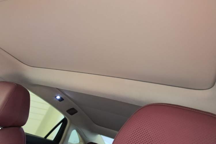 Used VOYAH Lantu Chiguang L 2026 Four-Wheel-Drive Ultra Headliner