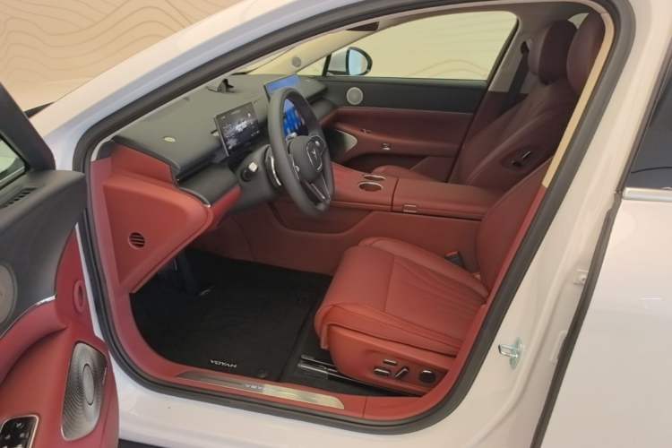 Used VOYAH Lantu Chiguang L 2026 Four-Wheel-Drive Ultra Left Front Seat