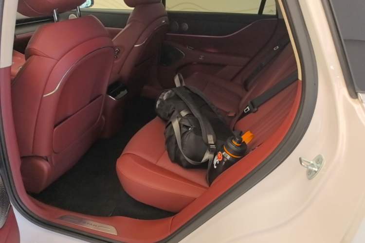 Used VOYAH Lantu Chiguang L 2026 Four-Wheel-Drive Ultra Left Rear Seat