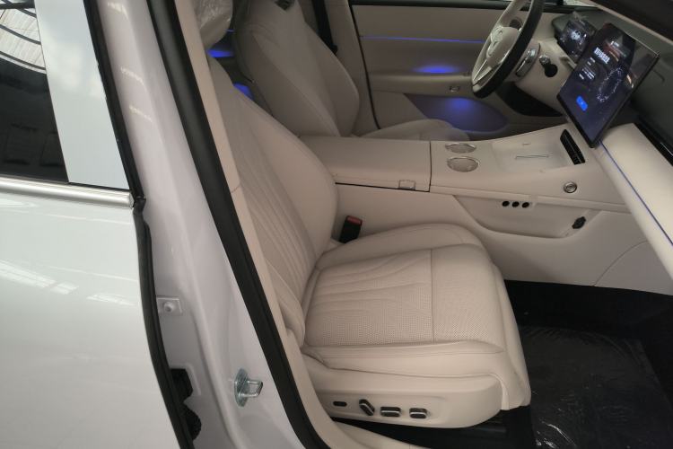 Used VOYAH Lantu Chiguang L 2026 Four-Wheel-Drive Ultra Right Front Seat