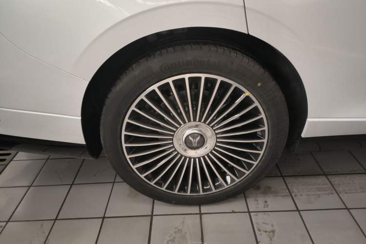 Used VOYAH Lantu Chiguang L 2026 Four-Wheel-Drive Ultra Right Rear Wheel Hub