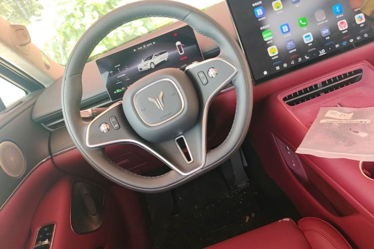 Used VOYAH Lantu Chiguang L 2026 Four-Wheel-Drive Ultra Steering Wheel