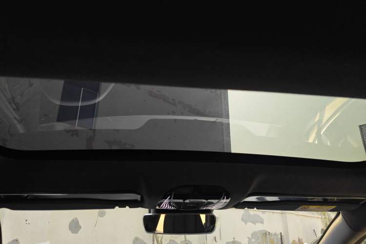 Used VOYAH PASSION 2024 PHEV Four-Wheel Drive Ultra-Long Range Executive Edition Headliner