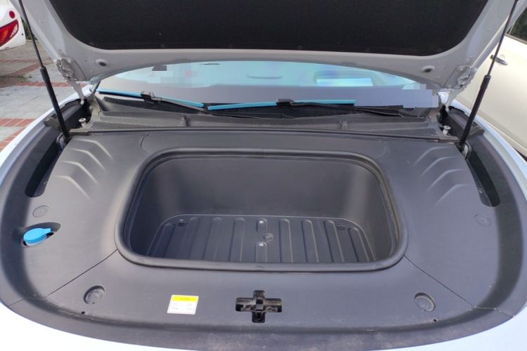 Used VOYAH PASSION 2023 Four-Wheel Drive Flagship Edition Engine Bay