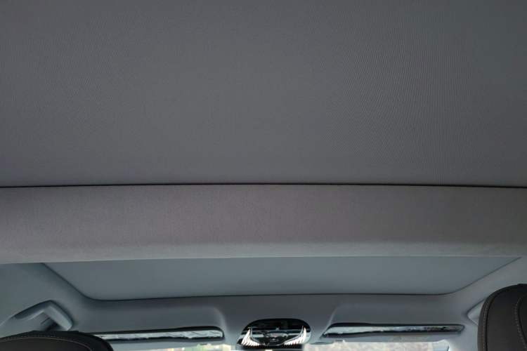 Used VOYAH PASSION 2023 Four-Wheel Drive Flagship Edition Headliner