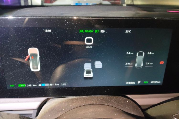 Used VOYAH PASSION 2024 PHEV Four-Wheel Drive Ultra-Long Range Flagship Model Instrument Cluster