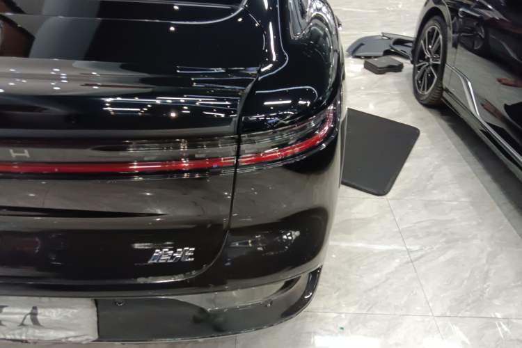 Used VOYAH PASSION 2023 Four-Wheel Drive Flagship Edition Exterior 6