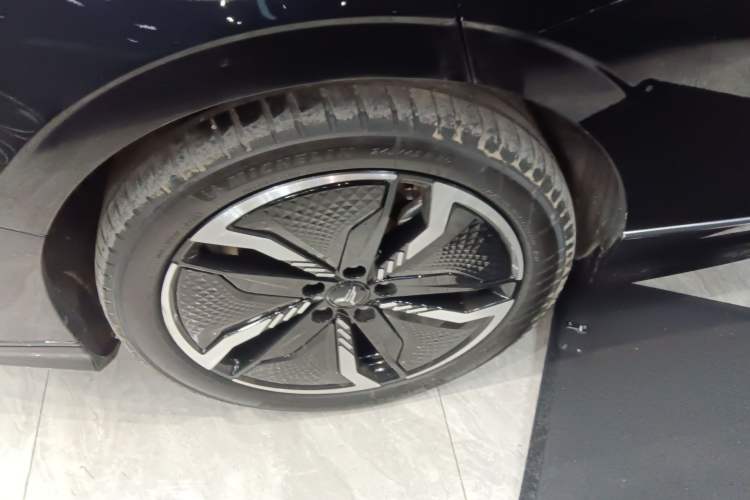 Used VOYAH PASSION 2023 Four-Wheel Drive Flagship Edition Exterior 8