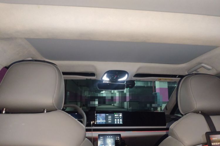 Used VOYAH PASSION 2023 Four-Wheel Drive Long-Range Version Headliner