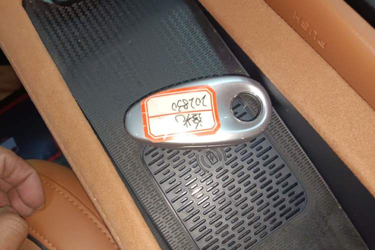 Used VOYAH PASSION 2023 Four-Wheel Drive Flagship Edition Interior 1