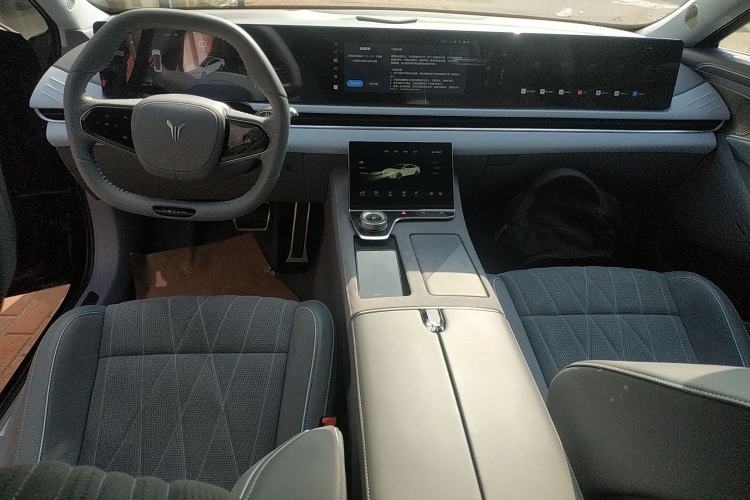 Used VOYAH PASSION 2023 Four-Wheel Drive Long-Range Version Interior 2