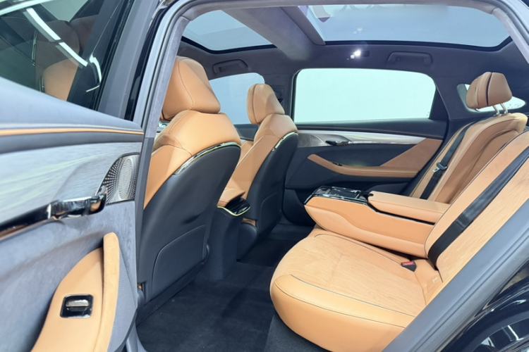Used VOYAH PASSION 2023 Four-Wheel Drive Long-Range Version Interior 3