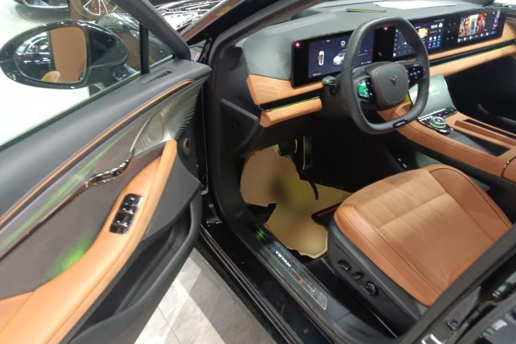 Used VOYAH PASSION 2023 Four-Wheel Drive Flagship Edition Interior 3