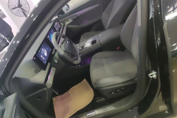 Used VOYAH PASSION 2023 Four-Wheel Drive Long-Range Version Left Front Seat