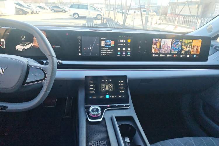 Used VOYAH PASSION 2023 Four-Wheel Drive Flagship Edition Audio And AC Panel