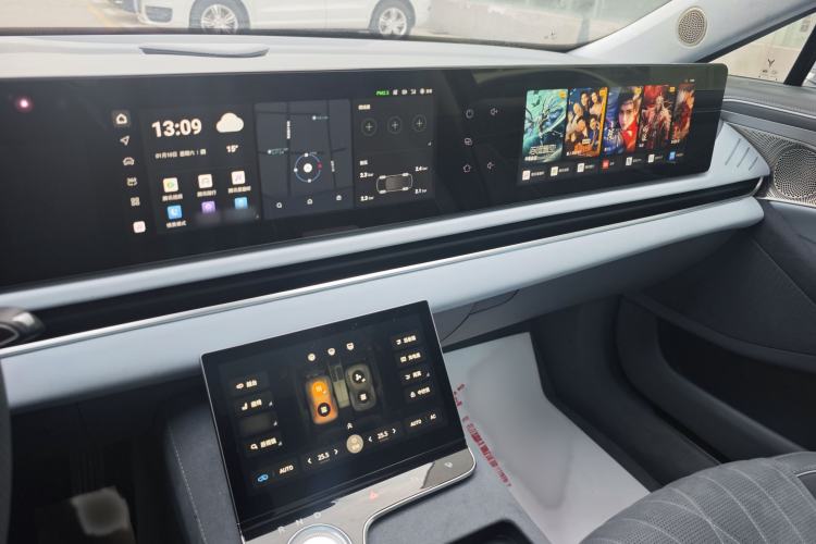 Used VOYAH PASSION 2023 Four-Wheel Drive Flagship Edition Audio And AC Panel