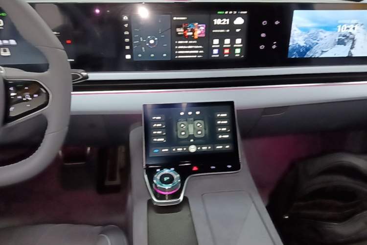 Used VOYAH PASSION 2023 Four-Wheel Drive Standard Edition Audio And AC Panel