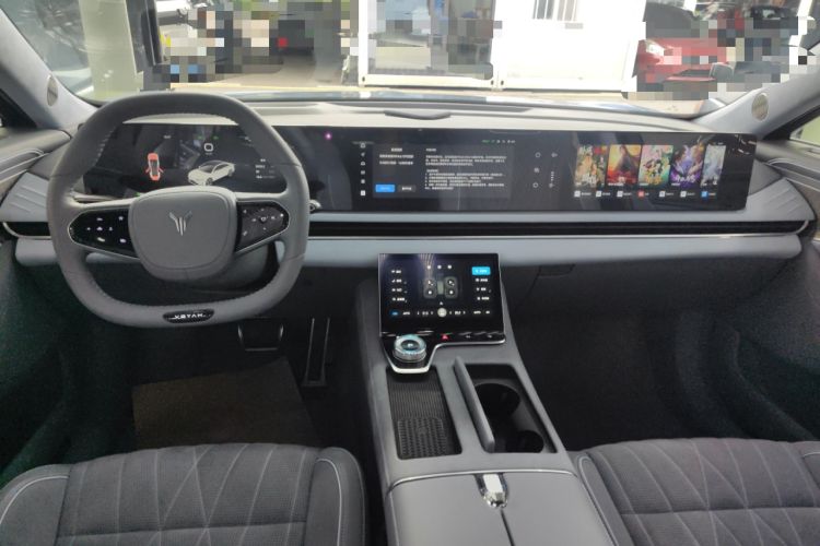 Used VOYAH PASSION 2023 Four-Wheel Drive Flagship Edition Center Console
