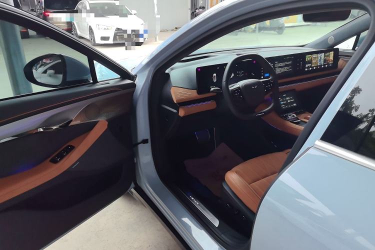Used VOYAH PASSION 2023 Four-Wheel Drive Flagship Edition Driver Seat