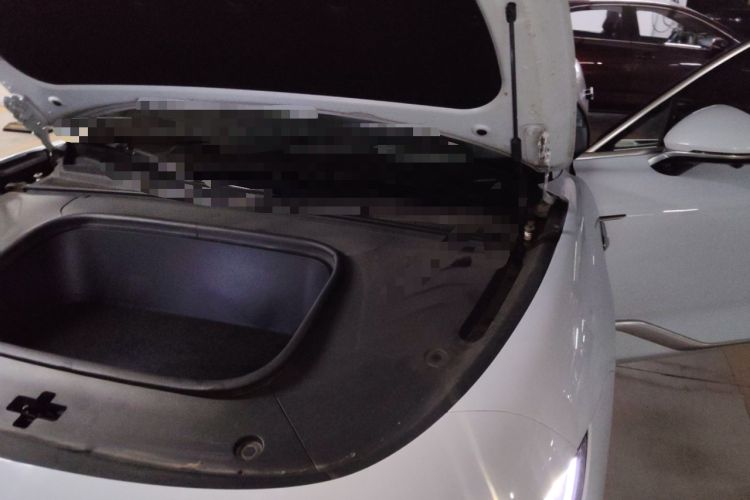 Used VOYAH PASSION 2023 Four-Wheel Drive Flagship Edition Engine Bay Left