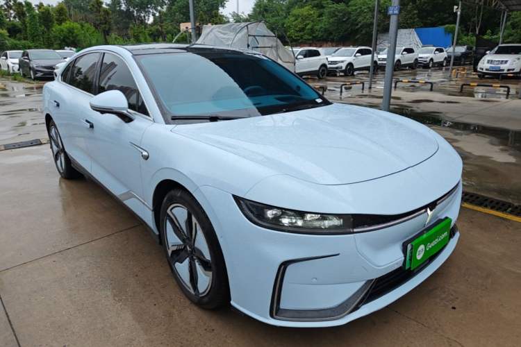Used VOYAH PASSION 2023 Four-Wheel Drive Flagship Edition Front Right 45 Deg