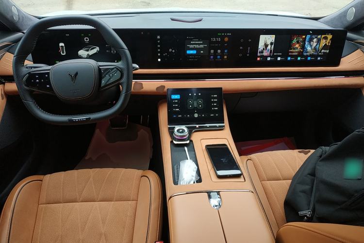 Used VOYAH PASSION 2023 Four-Wheel Drive Long-Range Version Interior 2