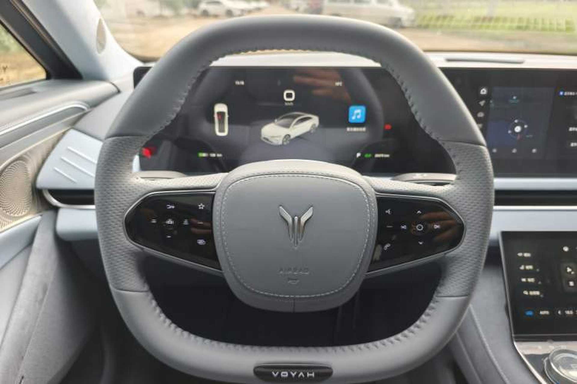Used VOYAH PASSION 2023 Four-Wheel Drive Standard Edition Interior 3