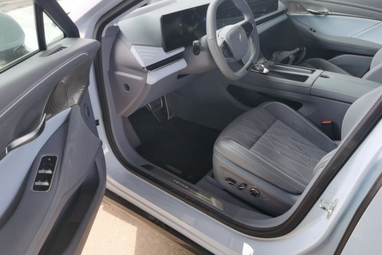 Used VOYAH PASSION 2023 Four-Wheel Drive Flagship Edition Interior 3
