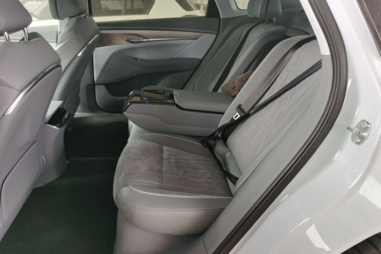 Used VOYAH PASSION 2023 Four-Wheel Drive Flagship Edition Interior 4