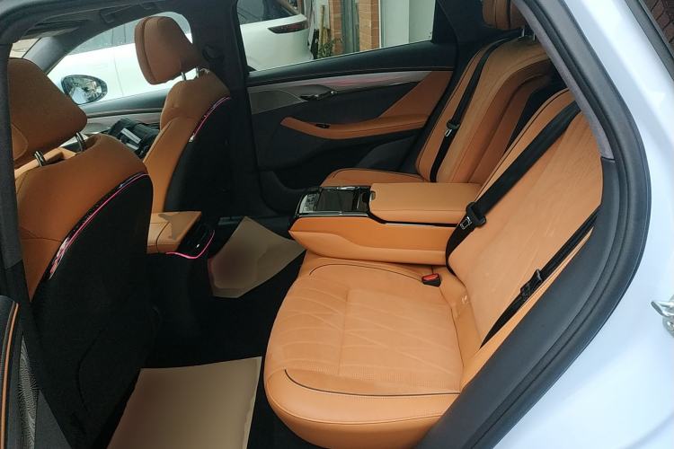 Used VOYAH PASSION 2023 Four-Wheel Drive Long-Range Version Interior 4