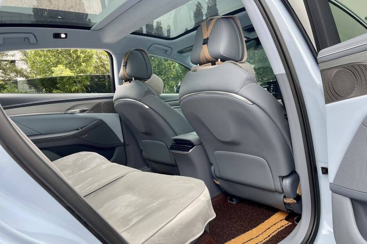 Used VOYAH PASSION 2023 Four-Wheel Drive Flagship Edition Interior 7