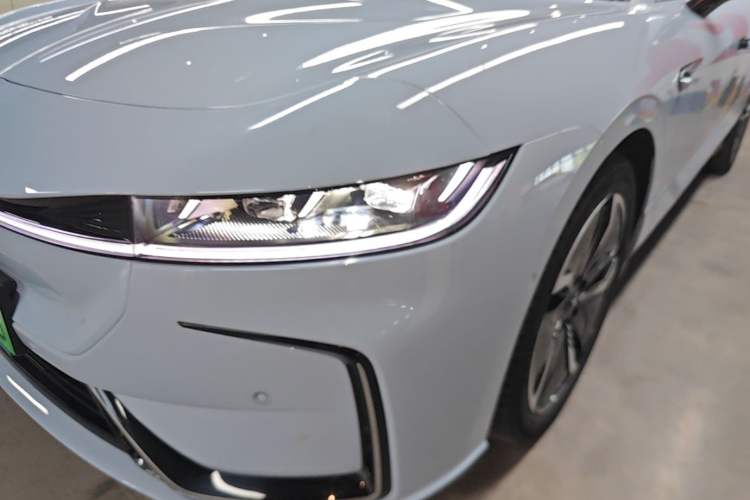 Used VOYAH PASSION 2023 Four-Wheel Drive Flagship Edition Left Front Headlight