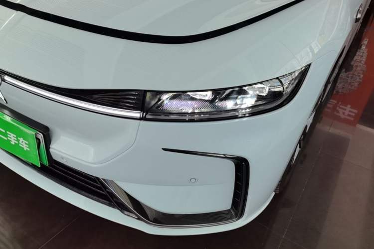 Used VOYAH PASSION 2023 Four-Wheel Drive Flagship Edition Left Front Headlight