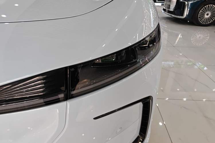 Used VOYAH PASSION 2023 Four-Wheel Drive Flagship Edition Left Front Headlight