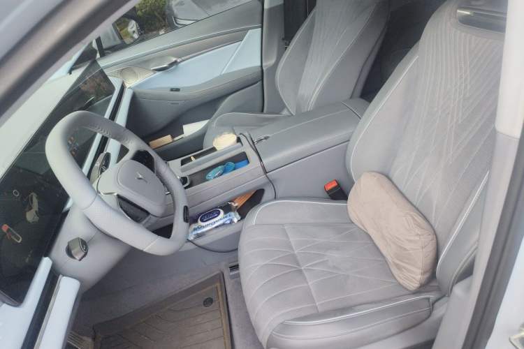Used VOYAH PASSION 2023 Four-Wheel Drive Flagship Edition Left Front Seat