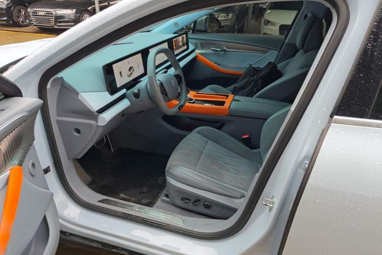 Used VOYAH PASSION 2023 Four-Wheel Drive Flagship Edition Left Front Seat