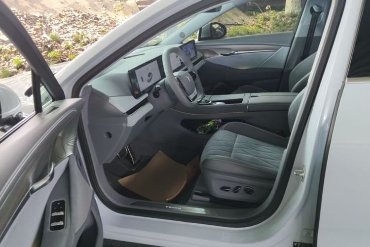 Used VOYAH PASSION 2023 Four-Wheel Drive Standard Edition Left Front Seat