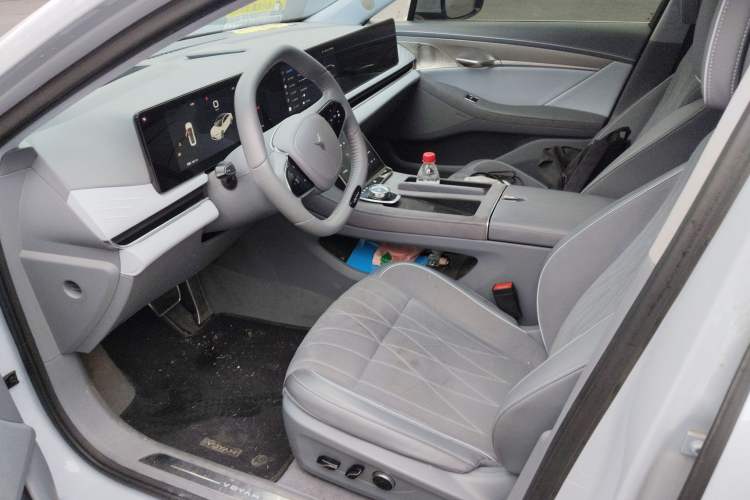 Used VOYAH PASSION 2023 Four-Wheel Drive Flagship Edition Left Front Seat